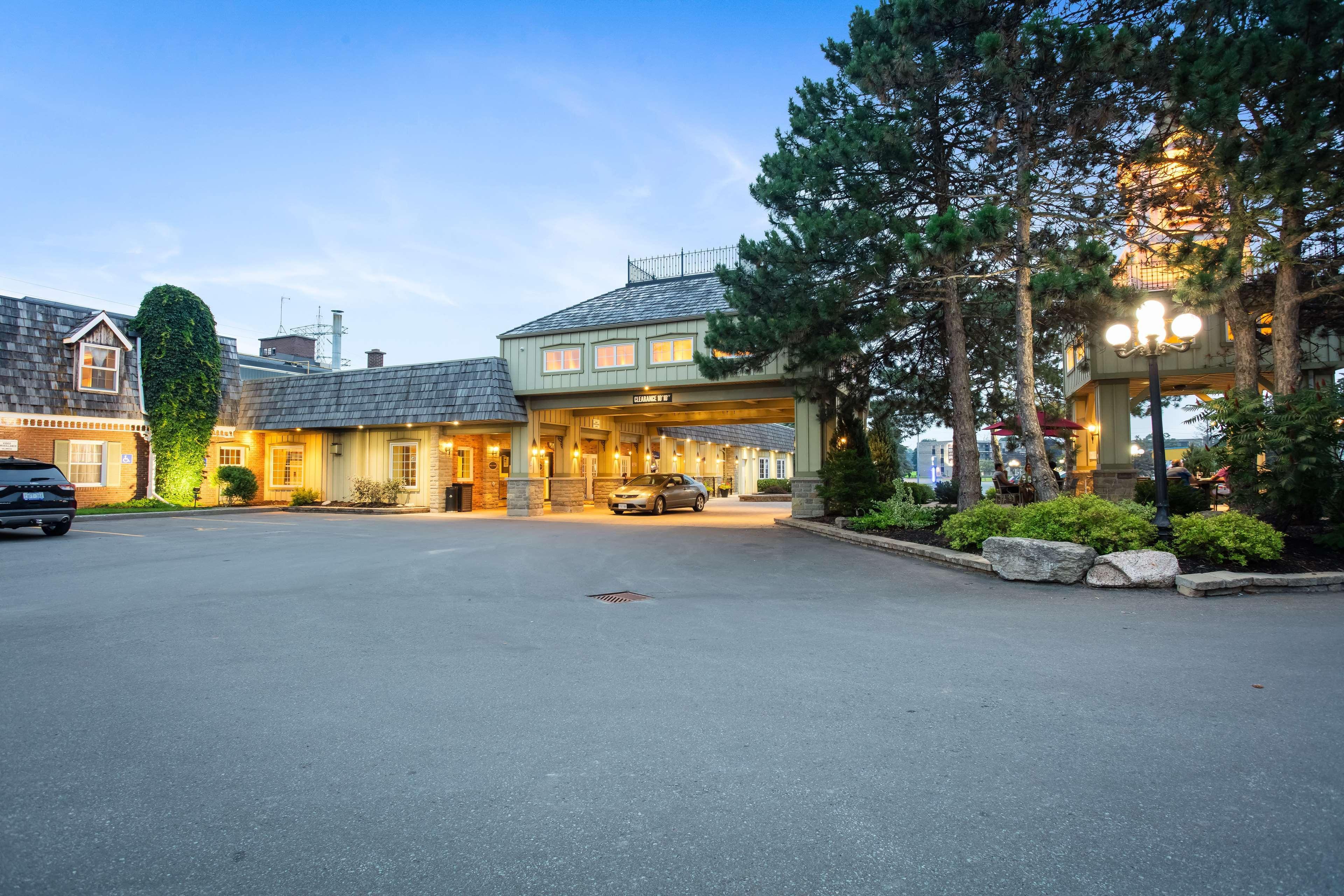 Best Western Parkway Inn & Conference Centre Корнуолл Екстер'єр фото